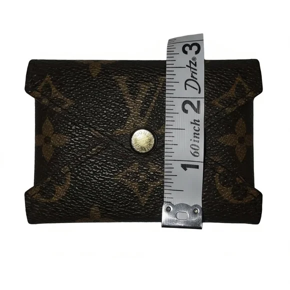 Louis Vuitton Brown and Tan Monogram Card Holder - Picture 5 of 6